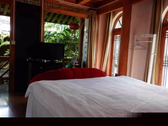 二楼阳光观景大床房