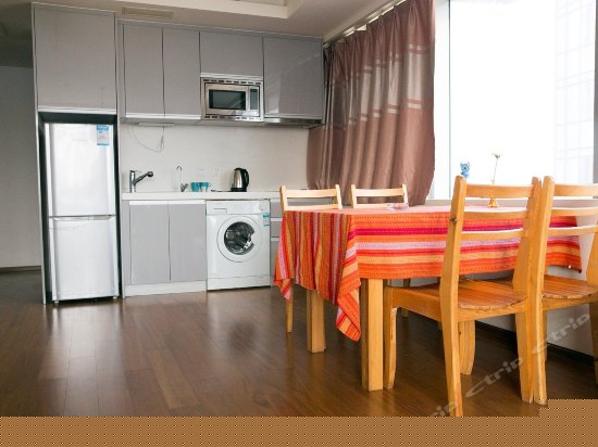 豪华双人大床房