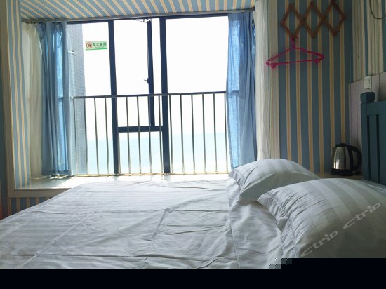 海之星飘窗全海景大床房