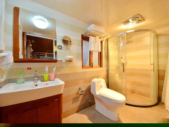 尊享臻品大床房