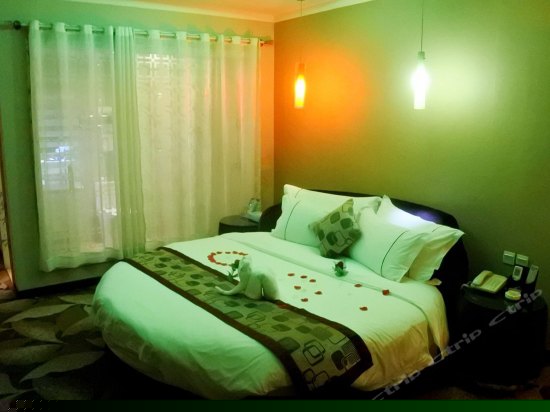 浪漫情侣主题房