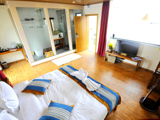 邀月海景阳台大床房