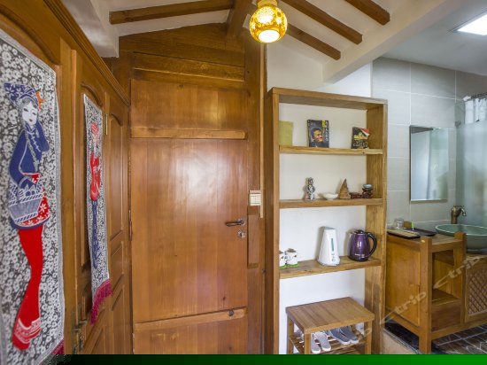 榻榻米大床房(知画）