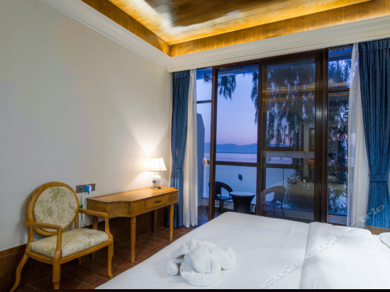 雅致海景家庭套房