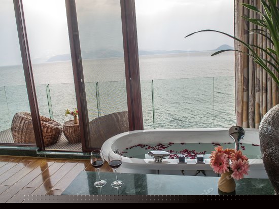 270度海上开放式双露台套房