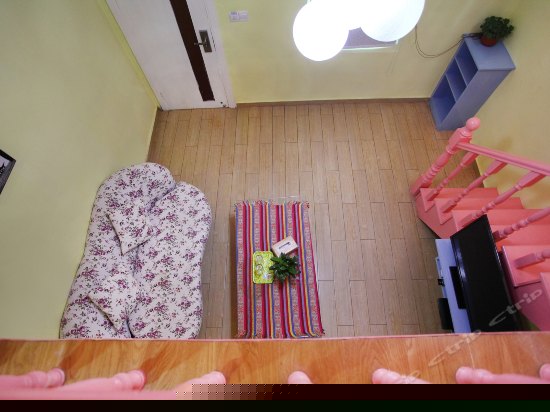 复式阁楼榻榻米大床房