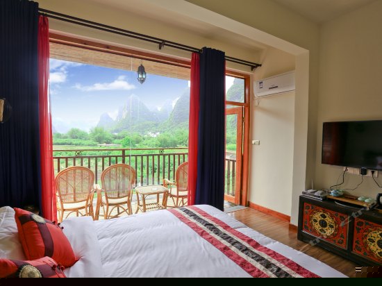 河景阳台家庭房