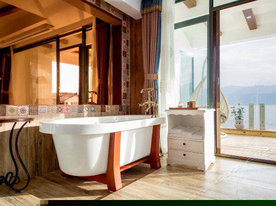 泰式180°阔海景大床房