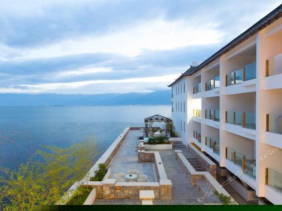 独立阳台汤池海景亲水房