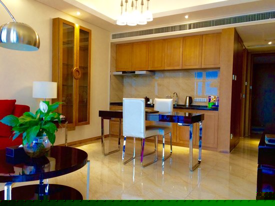 行政一居室套间