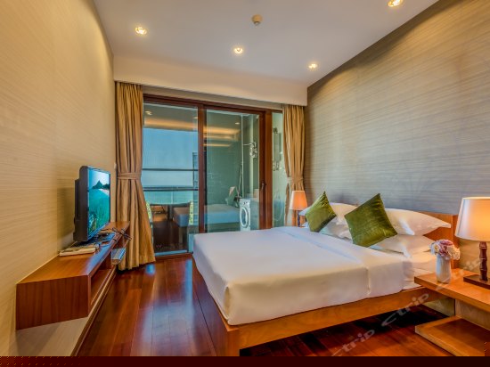 蓝天海景家庭套房