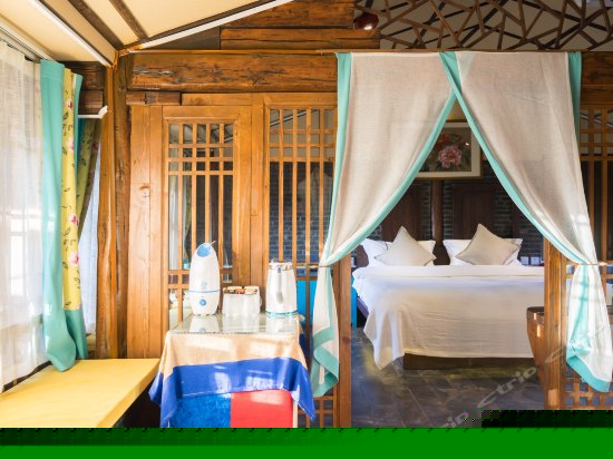 青城观景大床房