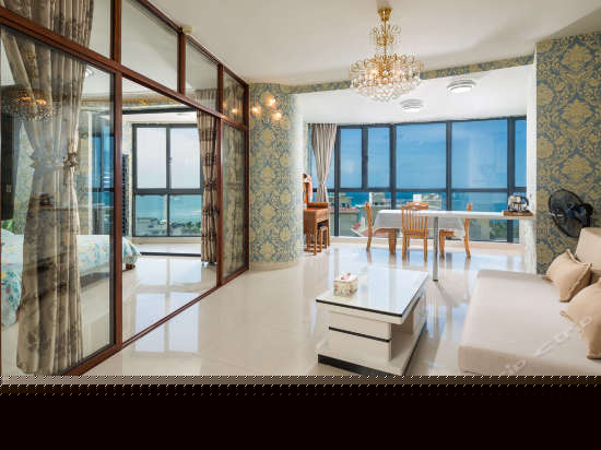 180度高级海景大床房