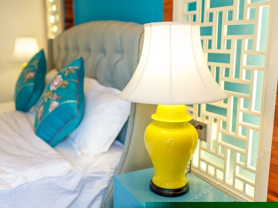 东情西韵主题大床房