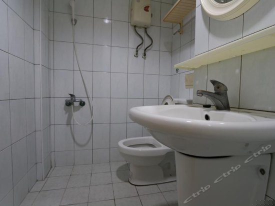 绮丽风情8人房（无窗）