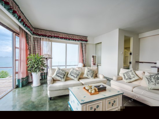 270°豪华美国乡村海景套房202号房