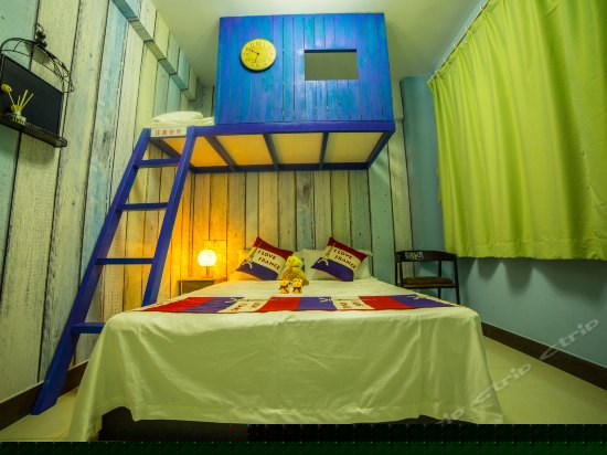 漫步云端亲子房