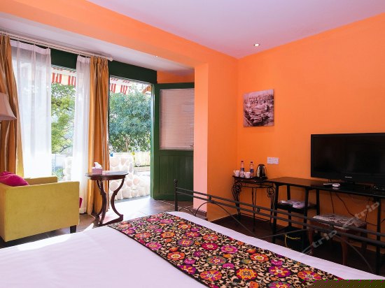 A101舒适山景大床房