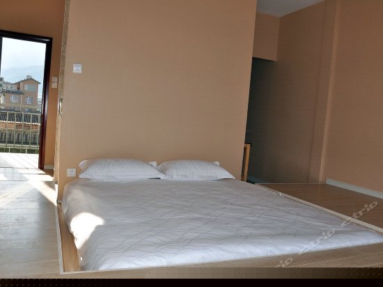 温馨榻榻米海景大床房