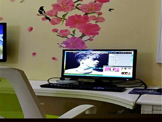 粉妃之享（阳光情侣房阳台）
