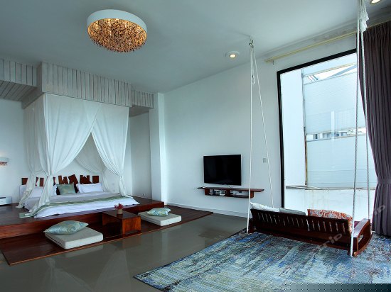 三世（豪华亲海露台大床房）