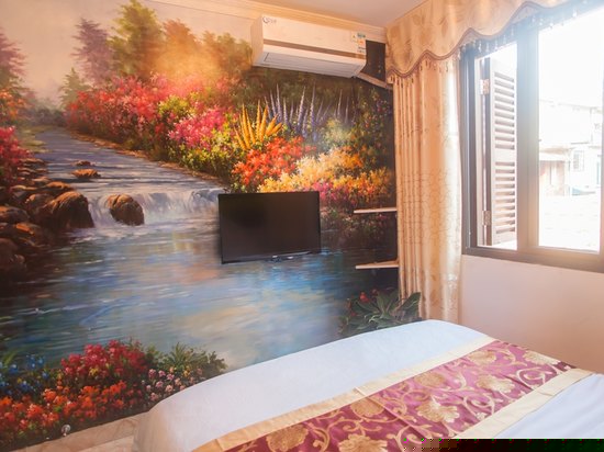 阳光溪畔大床房