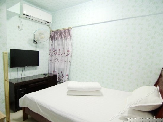 豪华单间间1.8米大床