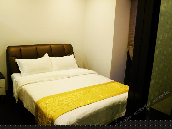 豪华海市双景双卧套房