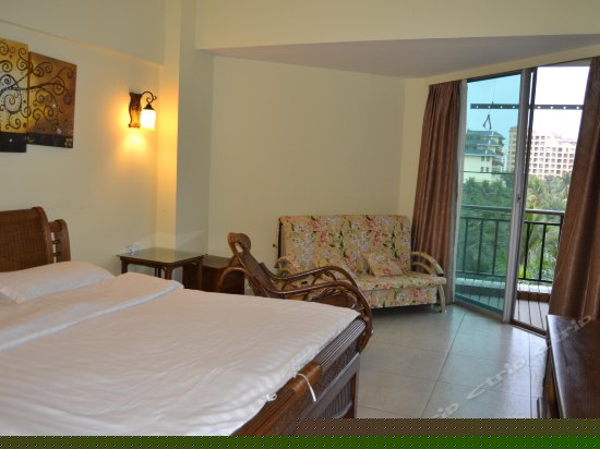 豪华亲海园景套（一房一厅）