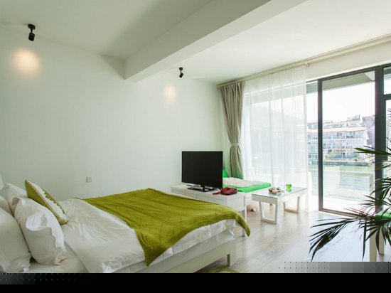 海景阳台大床房雪月