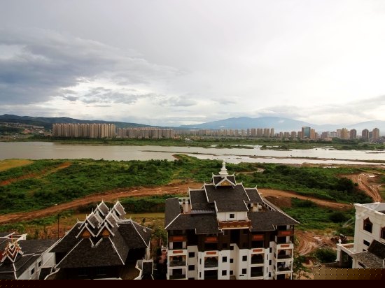 独立阳台江景双床房