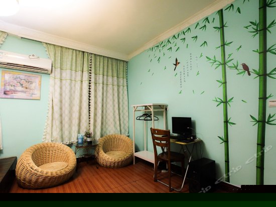 清新蜜月江景大床房