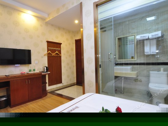 景观豪华大床房