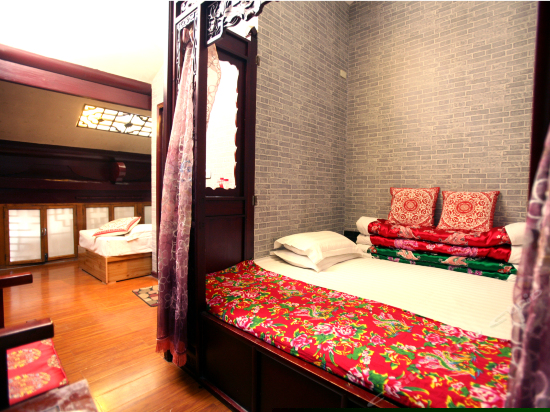 豪华阁楼斜坡顶大炕