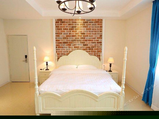 高级豪华大床房