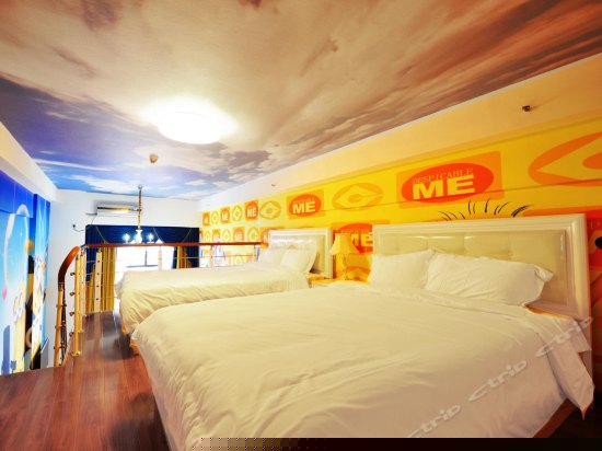 小黄人主题双床房