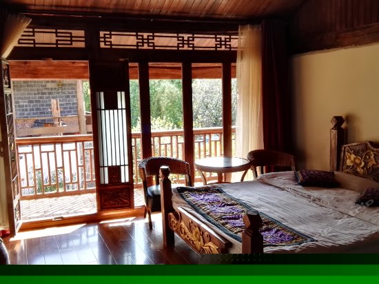 百奇温馨大床房