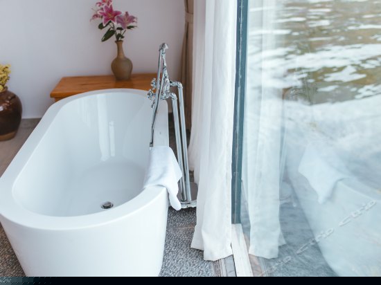 全海景落地窗大床房风花