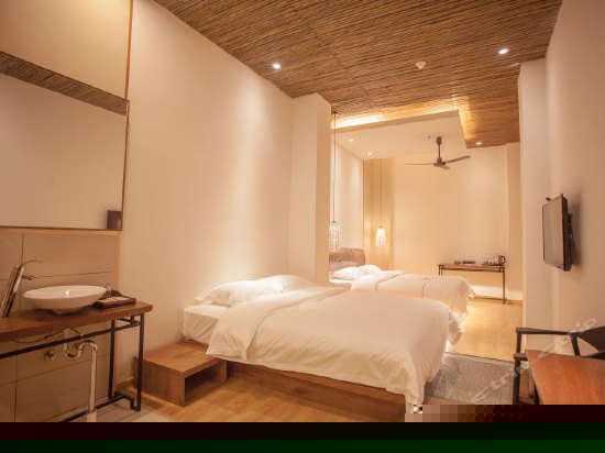 豪华高级海景双床房