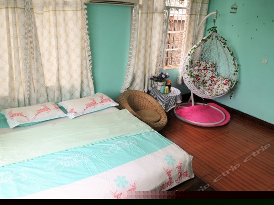 清新蜜月江景大床房