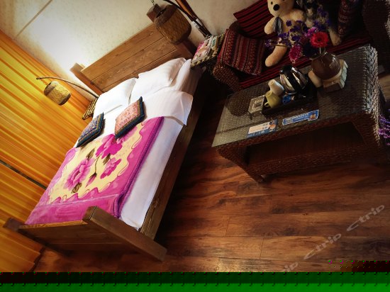 蜜月情侣大床房（二楼）