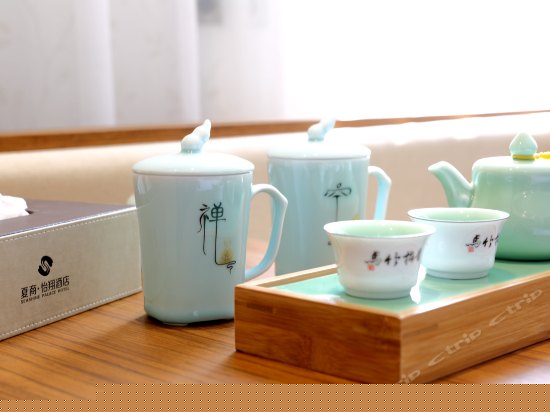 豪华大床房