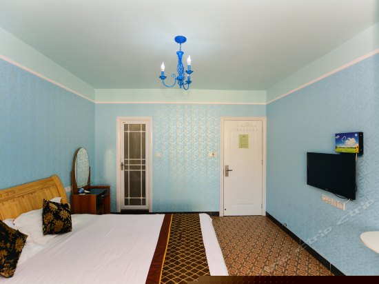 一米海景阳台独卫大床房