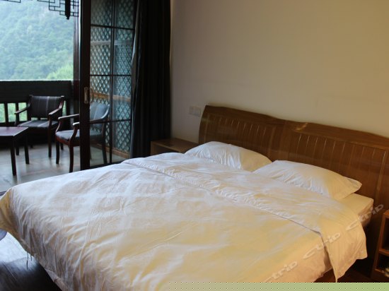 豪华远景大床房