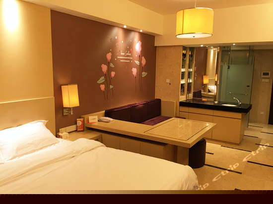 精品江景大床房