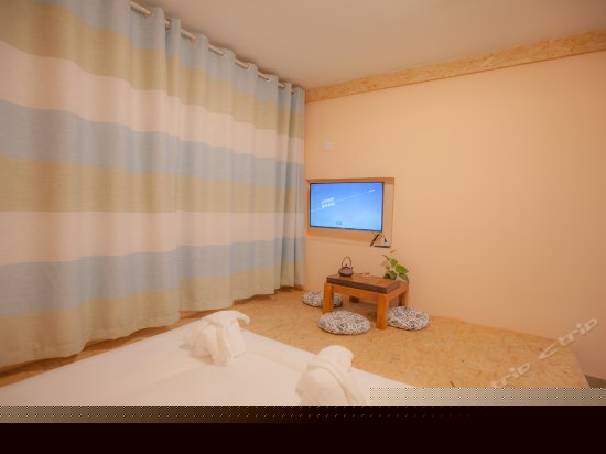 经济大床房(雅趣)(无窗)