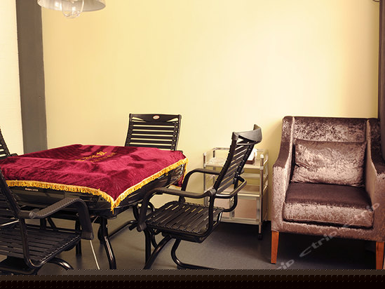 一房一厅麻将套房