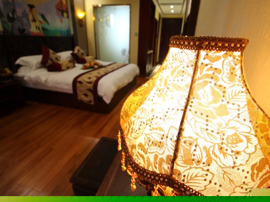 南亚风情望江大床房