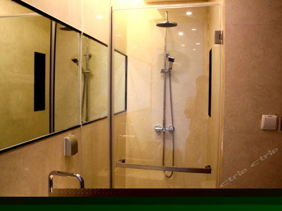 豪华海景大床房