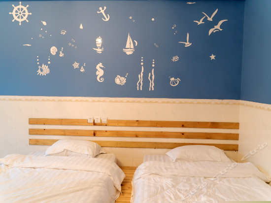 狂欢塌塌米双人房